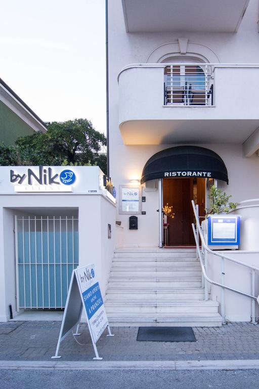 特拉扎玛可尼斯巴玛尼酒店 西尼加利亚 外观 照片